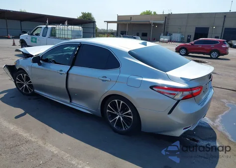 2019 Toyota Camry Se z USA, uszkodzony, nr VIN 4T1B11HK6KU798318